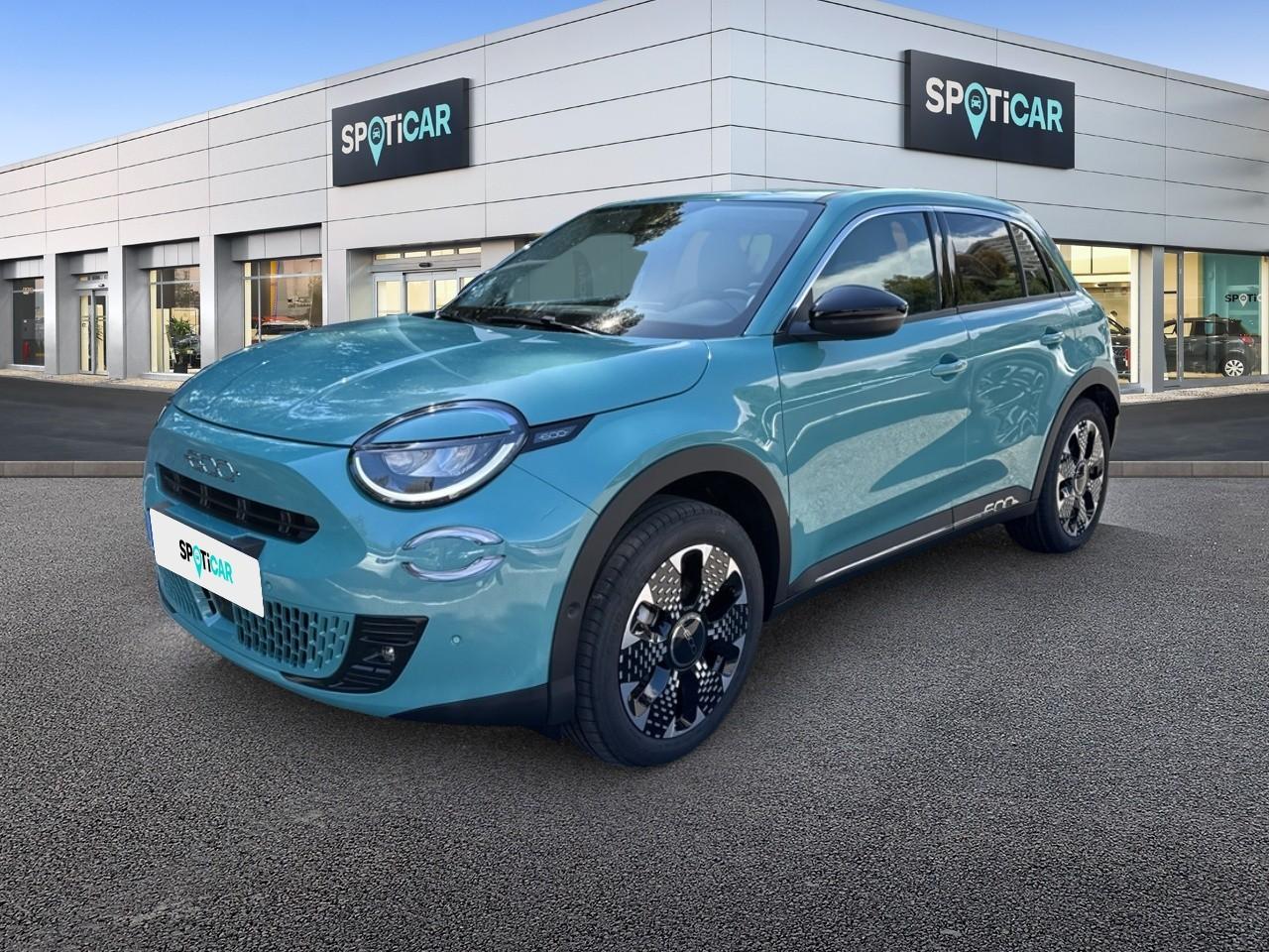 FIAT FIAT 600 Occasion Bleu Essence sans plomb 2025