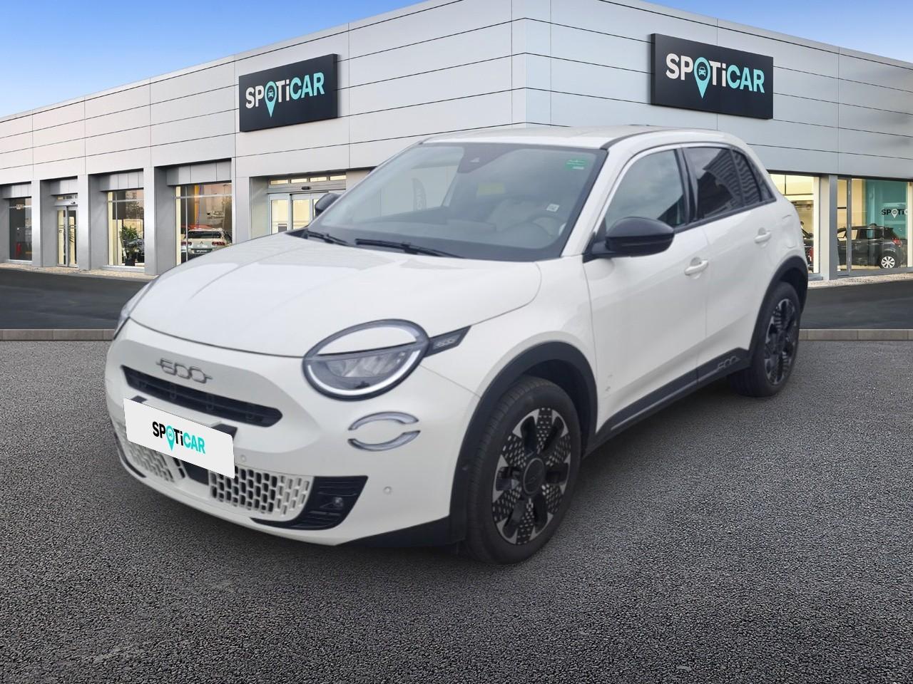 FIAT FIAT 600 Occasion Blanc Essence sans plomb 2025
