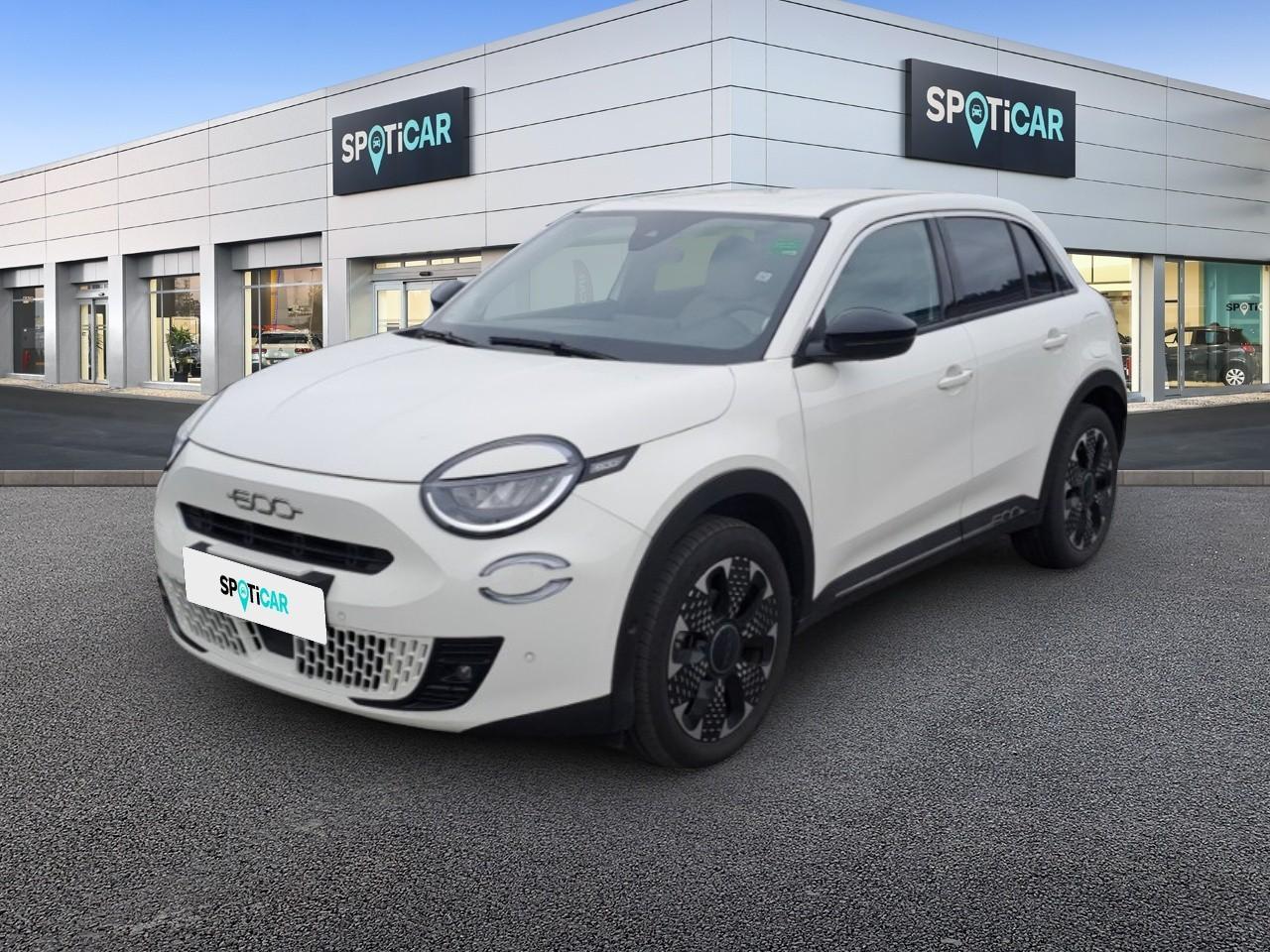 FIAT FIAT 600 Occasion Blanc Essence sans plomb 2025