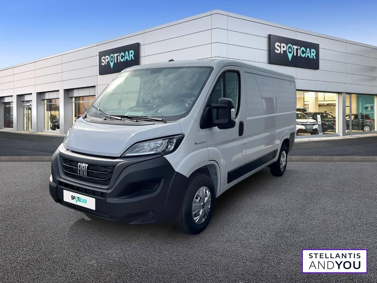 FIAT FIAT DUCATO Occasion Blanc Courant électrique 2023
