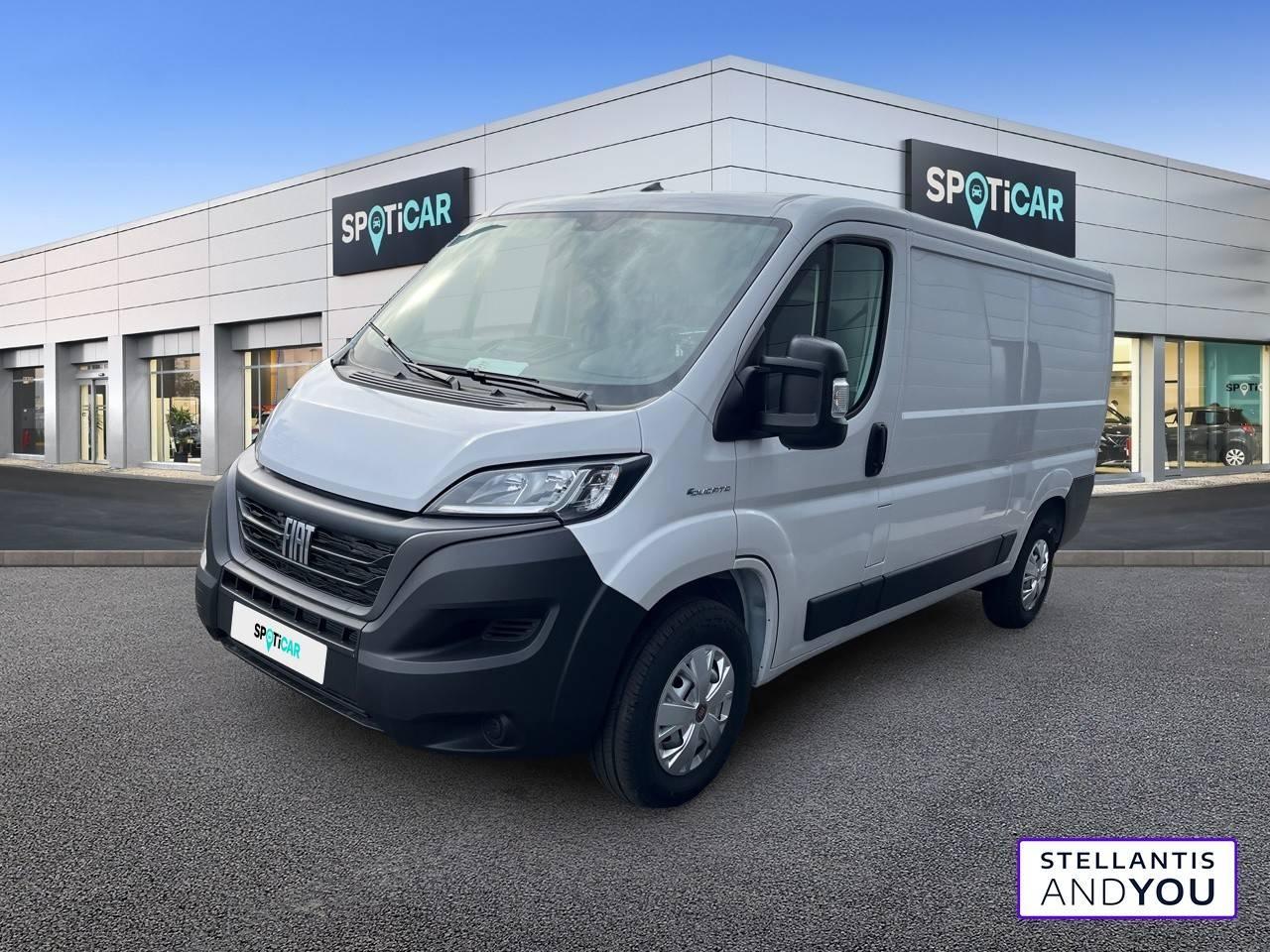 FIAT FIAT DUCATO Occasion Blanc Courant électrique 2023