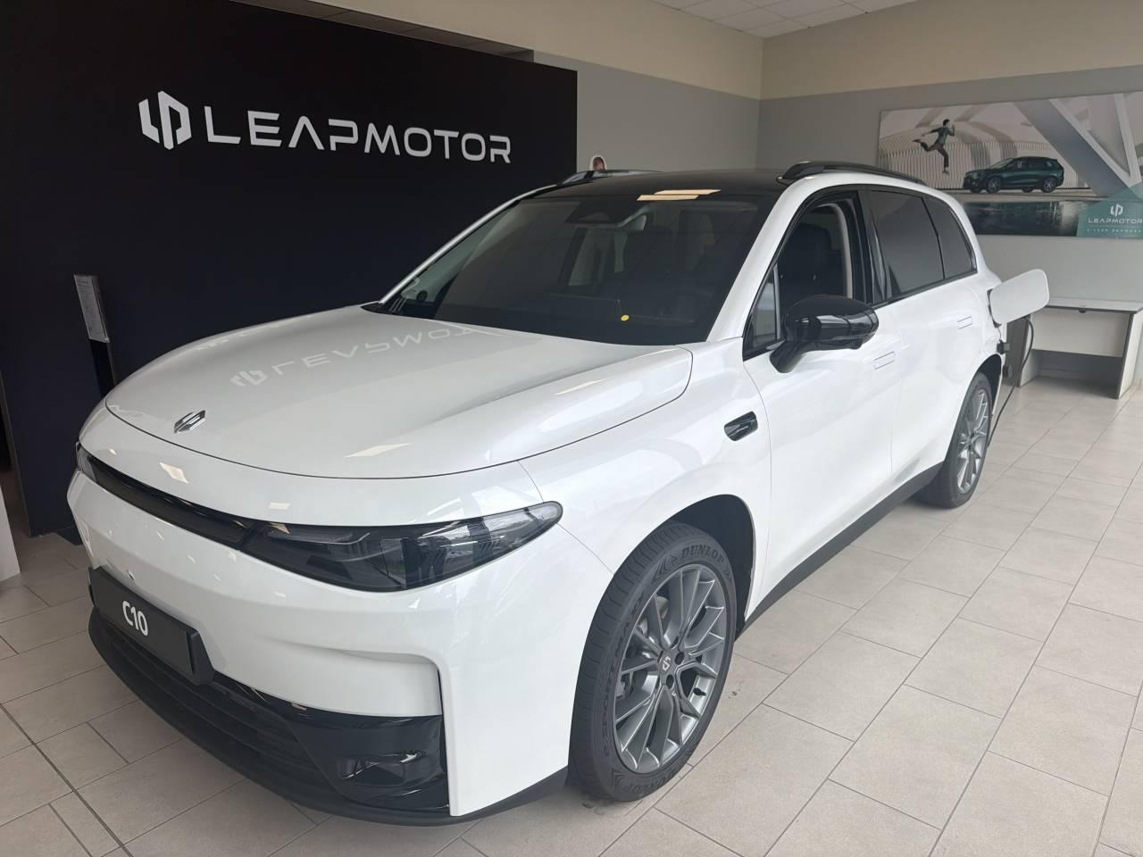 LEAPMOTOR LEAPMOTOR C10 Occasion PEARLY WHITE Essence / Courant électrique 2025