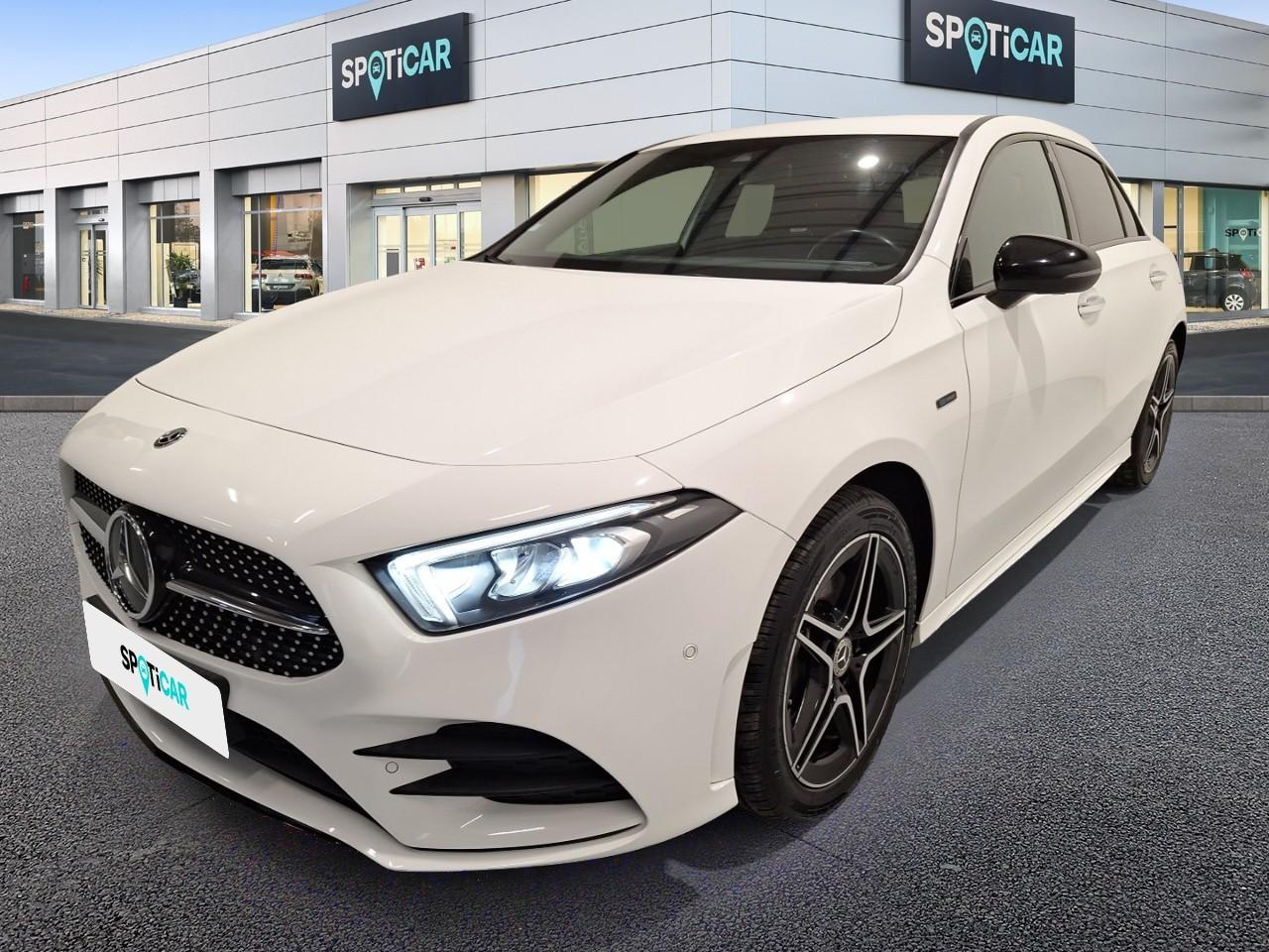MERCEDES MERCEDES CLASSE A Occasion Blanc Essence / Courant électrique 2020