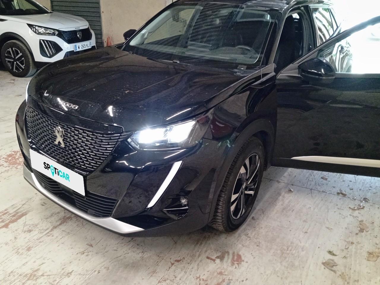 PEUGEOT PEUGEOT 2008 Occasion Noir Essence sans plomb 2022