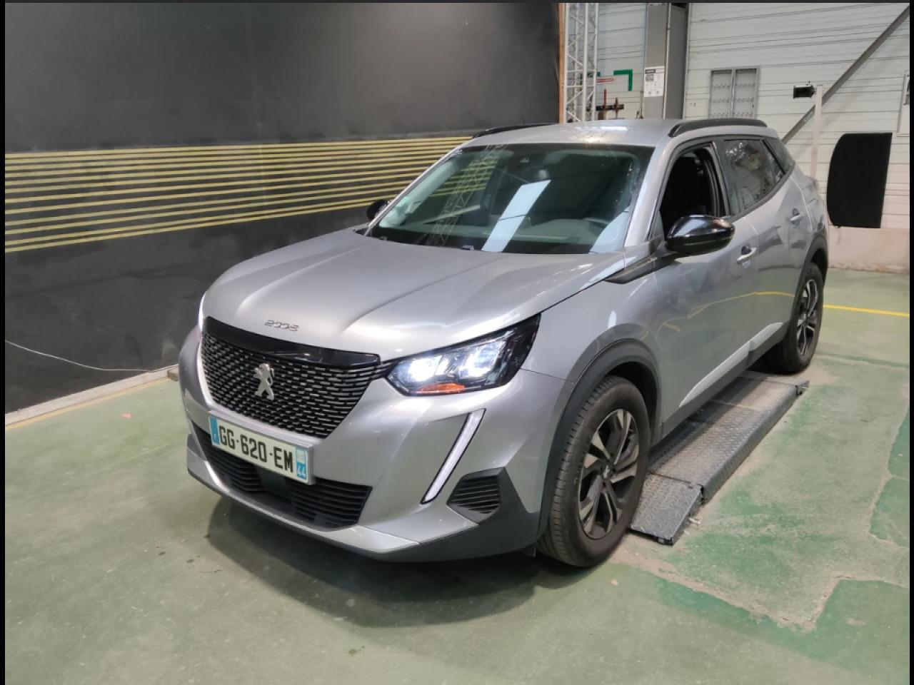 PEUGEOT PEUGEOT 2008 Occasion Gris Essence sans plomb 2022