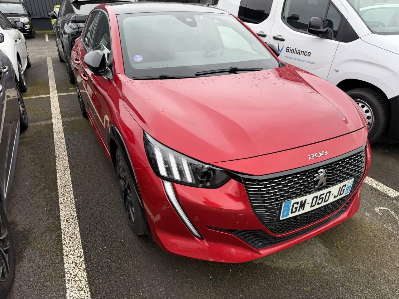 PEUGEOT PEUGEOT 208 Occasion Rouge Essence sans plomb 2023