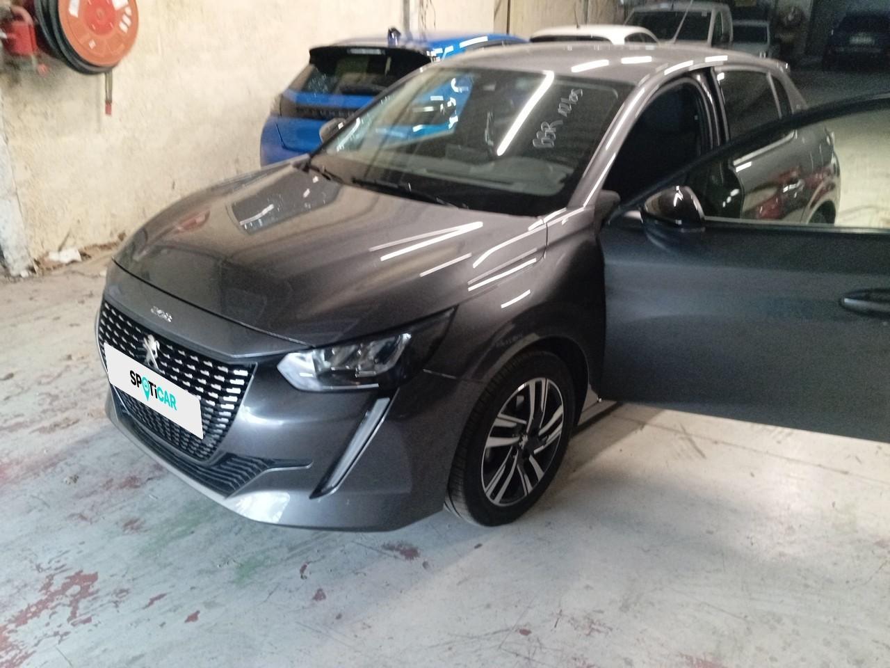 PEUGEOT PEUGEOT 208 Occasion Gris Essence sans plomb 2022