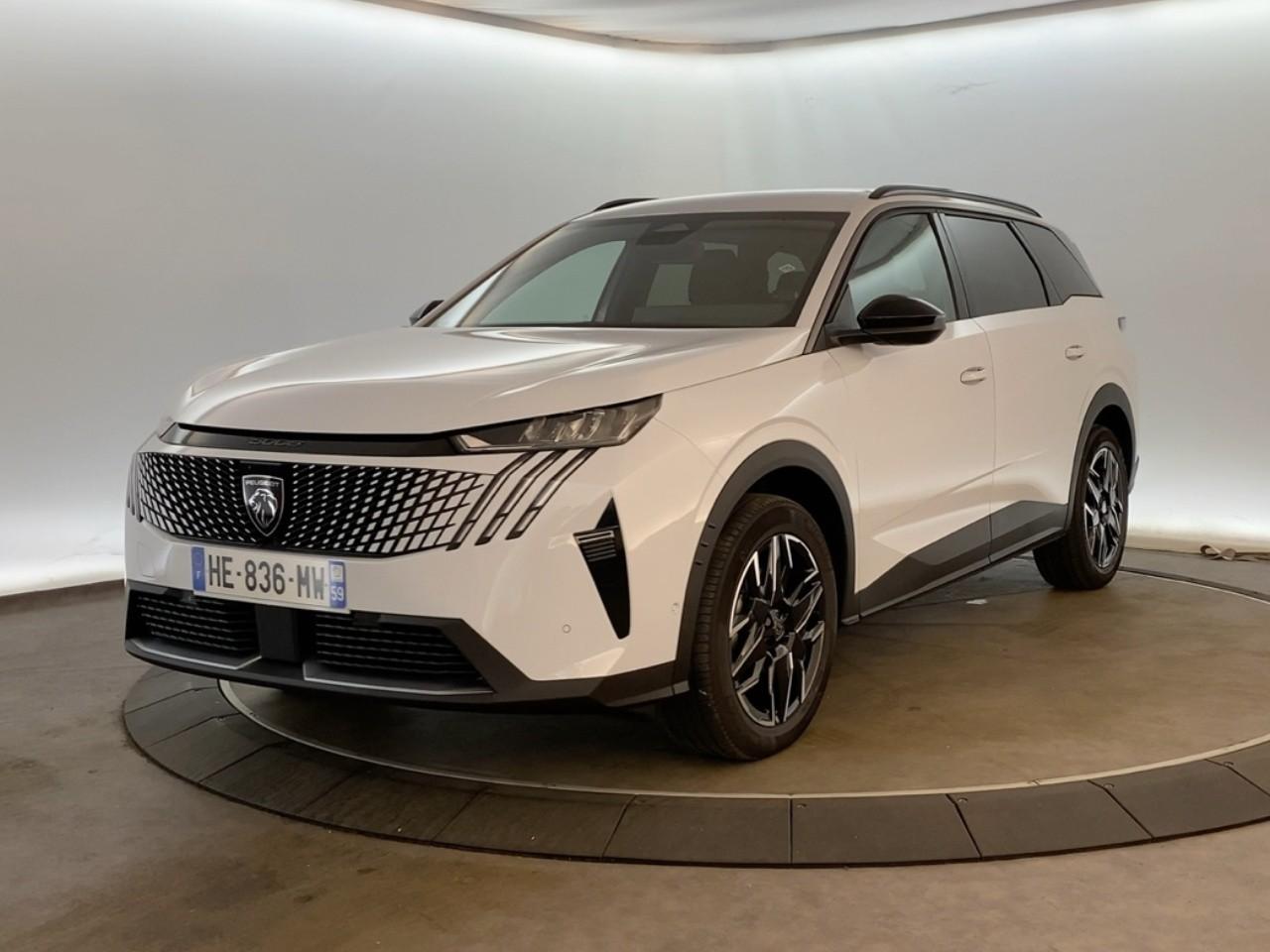 PEUGEOT PEUGEOT 5008 Occasion Blanc Essence sans plomb 2025