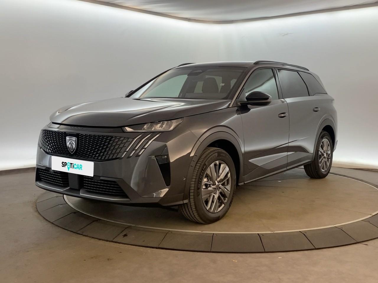 PEUGEOT PEUGEOT 5008 Occasion Gris Essence sans plomb 2025