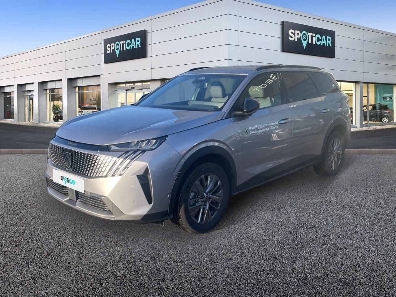 PEUGEOT PEUGEOT 5008 Occasion Gris Essence sans plomb 2025