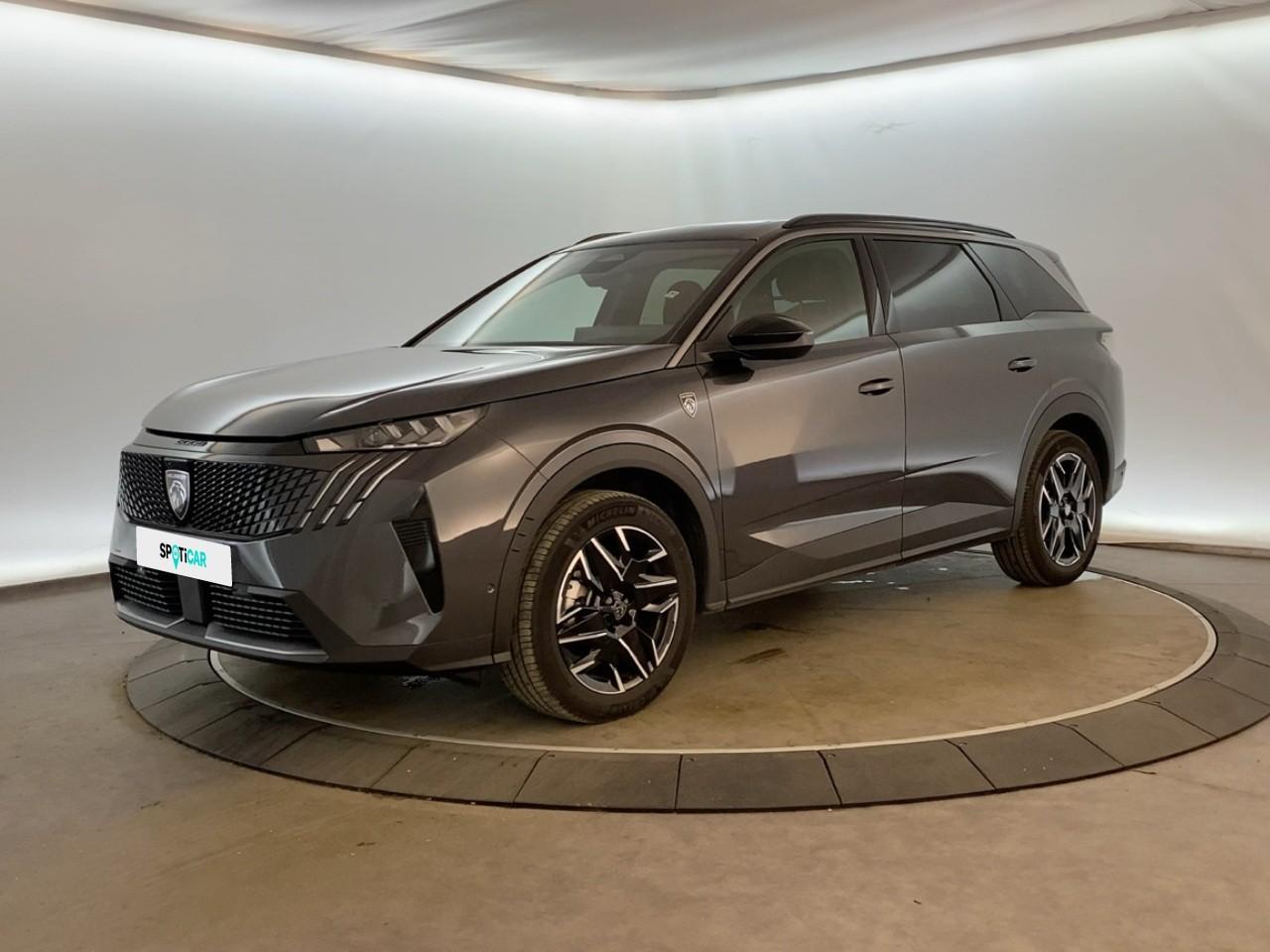 PEUGEOT PEUGEOT 5008 Occasion Gris Essence sans plomb 2025