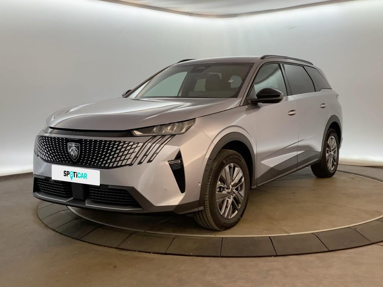 PEUGEOT PEUGEOT 5008 Occasion Gris Essence sans plomb 2025