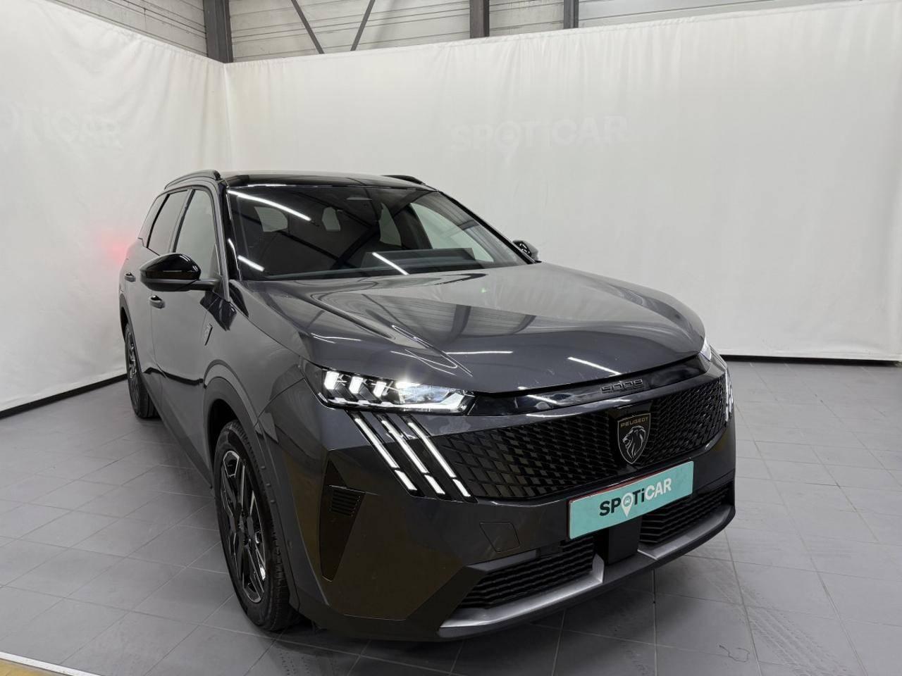 PEUGEOT PEUGEOT 5008 Occasion Gris Essence sans plomb 2025