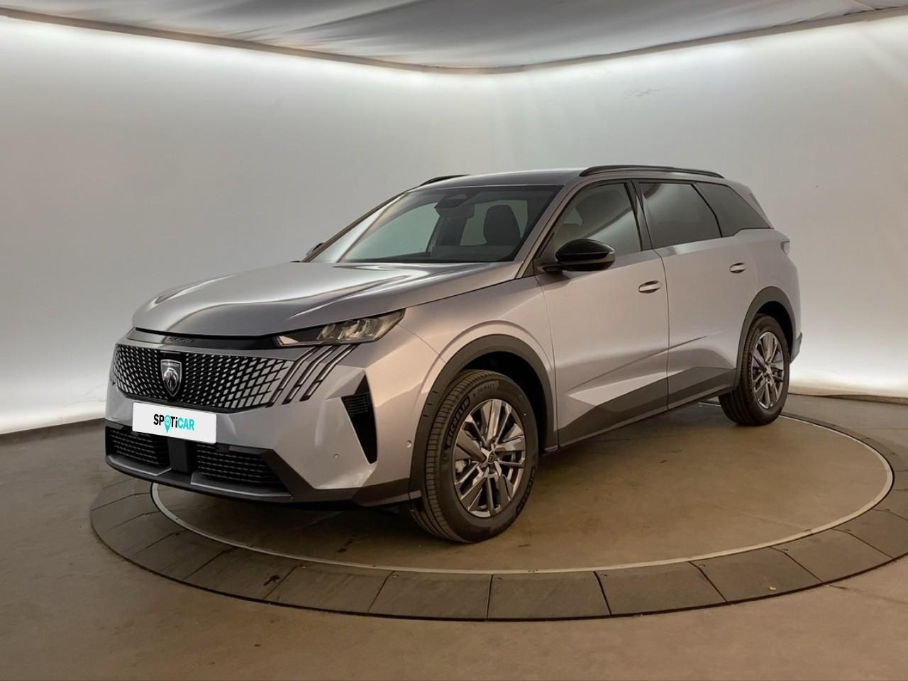 PEUGEOT PEUGEOT 5008 Occasion Gris Essence sans plomb 2025
