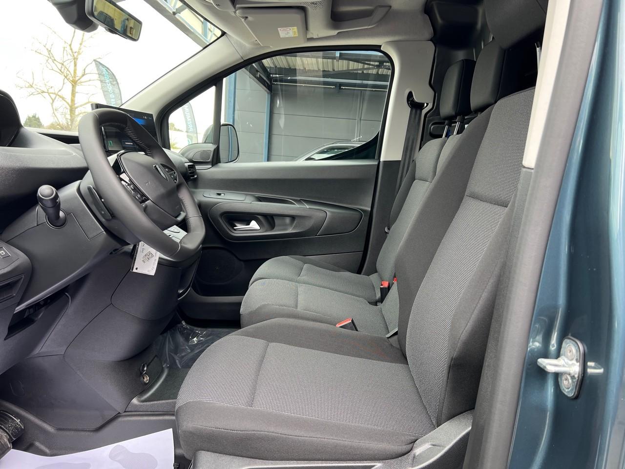 OCCASION PEUGEOT PARTNER M DIESEL 130 CH AUT SERIE SPECIALE PRO SKILL 