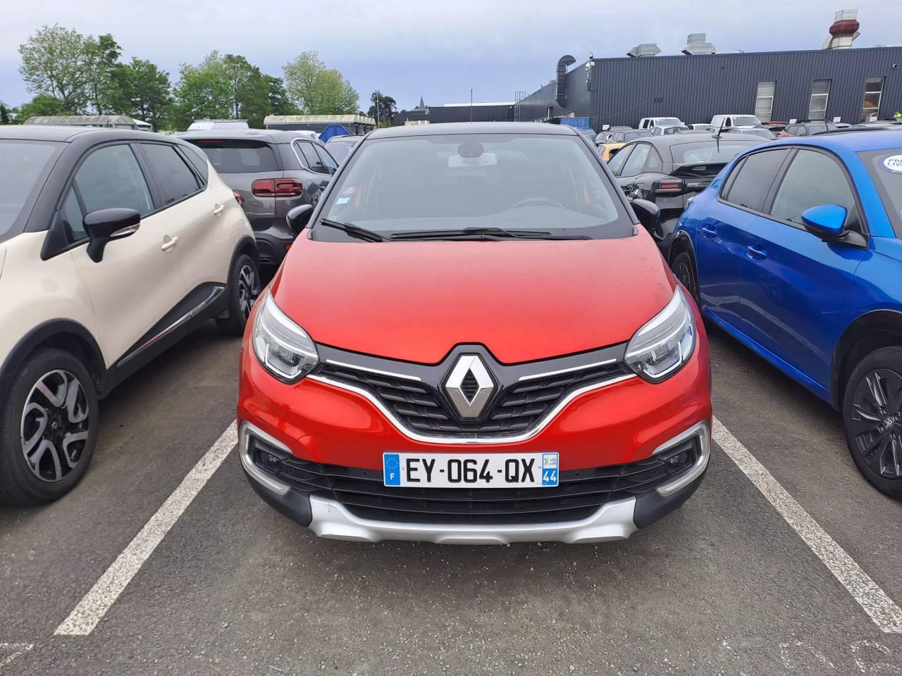 RENAULT RENAULT CAPTUR Occasion Rouge Essence sans plomb 2018