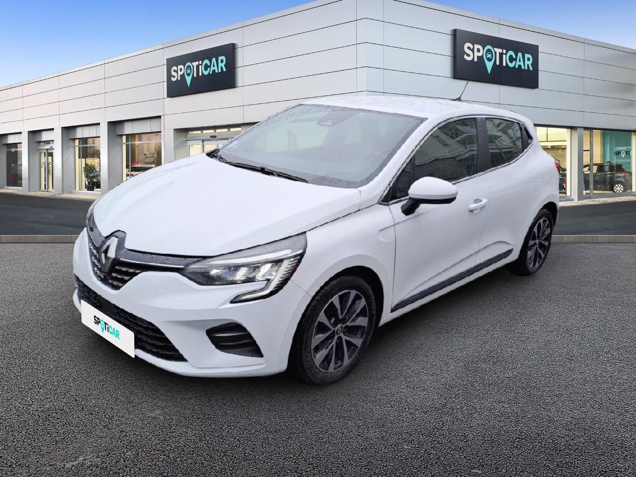 RENAULT RENAULT CLIO Occasion Blanc Essence sans plomb 2022