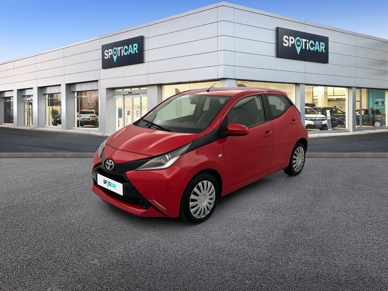 TOYOTA TOYOTA AYGO Occasion Rouge Essence sans plomb 2017
