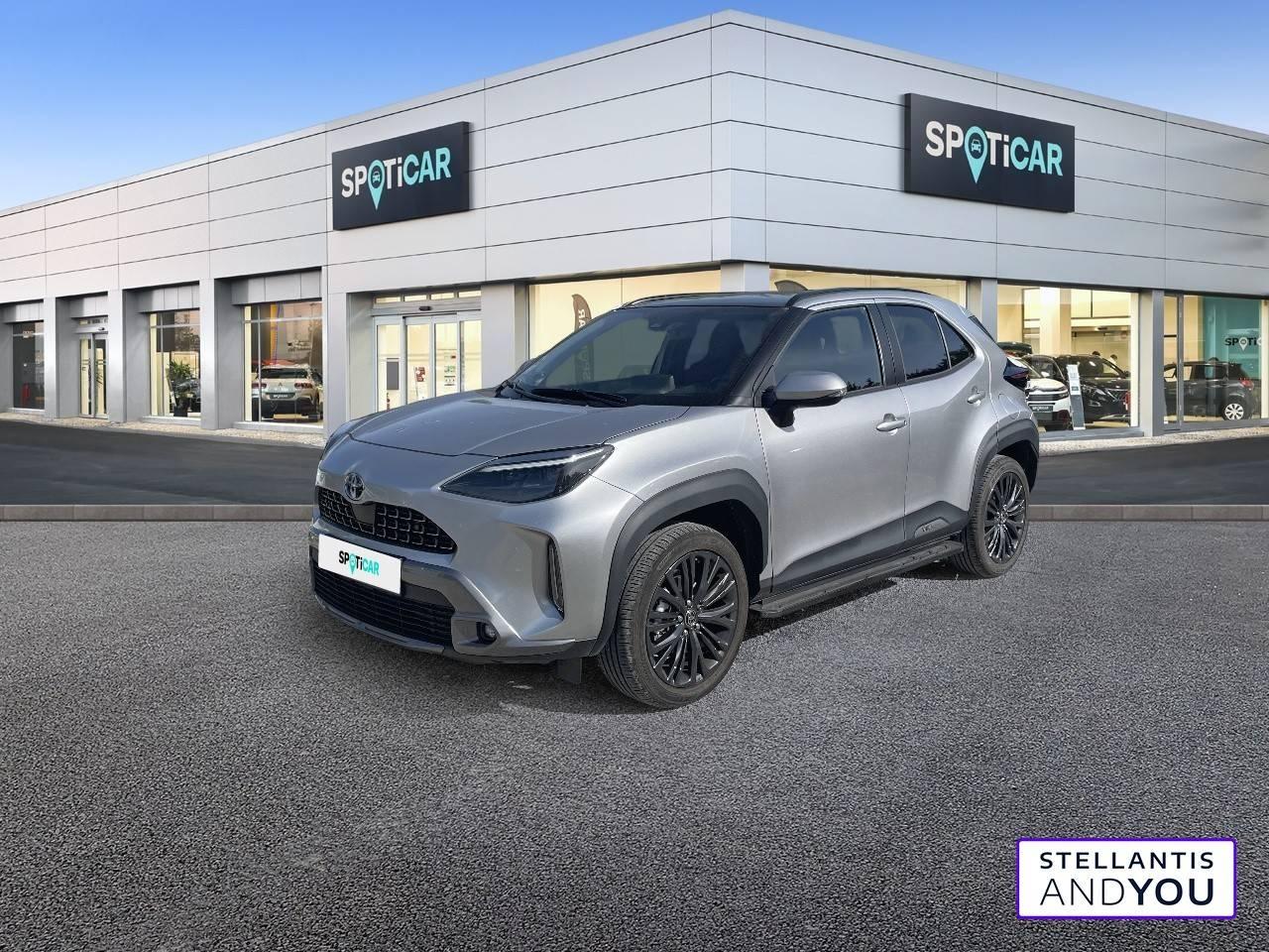 TOYOTA TOYOTA YARIS Occasion Gris Essence / Courant électrique 2023