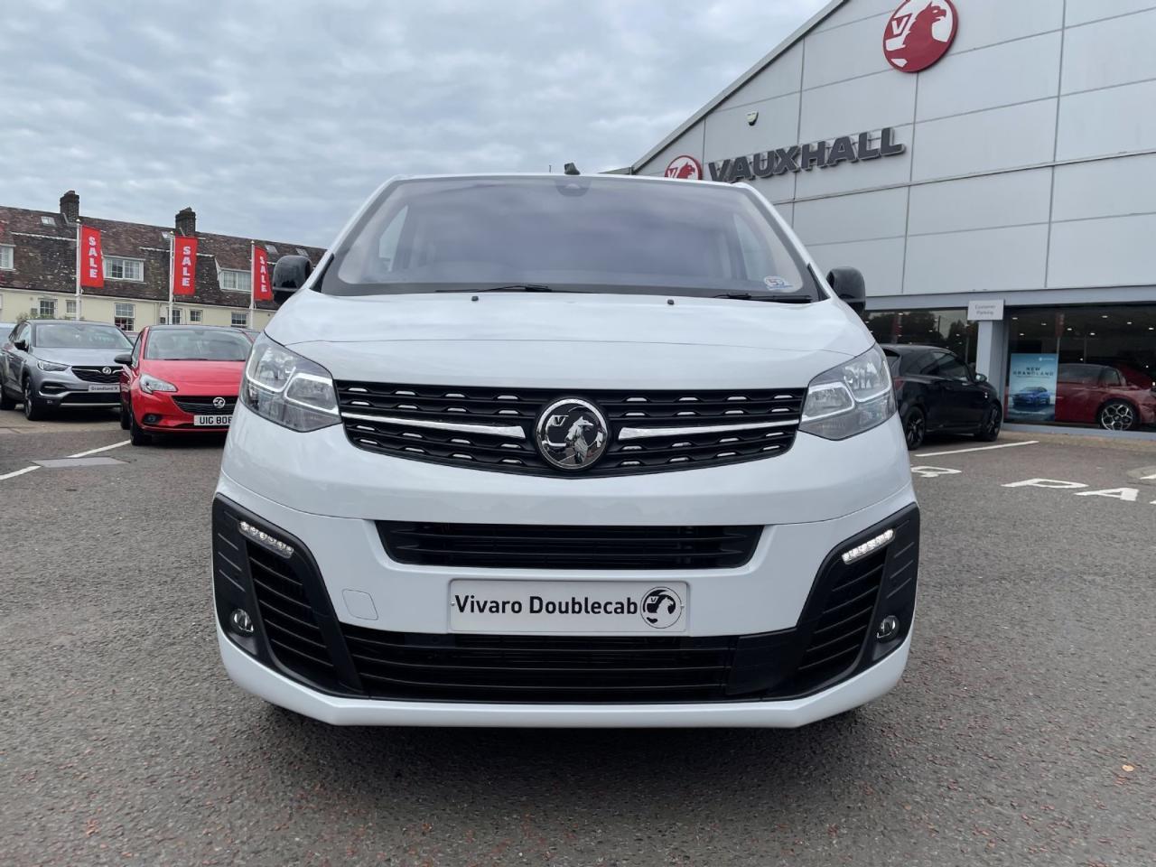 VAUXHALL VIVARO CREW VAN F3100 ELITE S/S DIESEL FROM FROM ENNISKILLEN