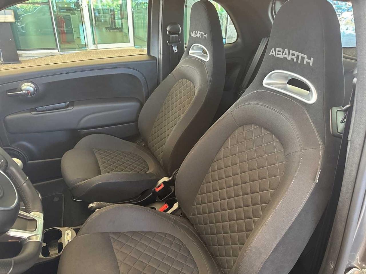 Abarth Abarth 595 usata, con Caricabatterie di bordo da 7,4 kW