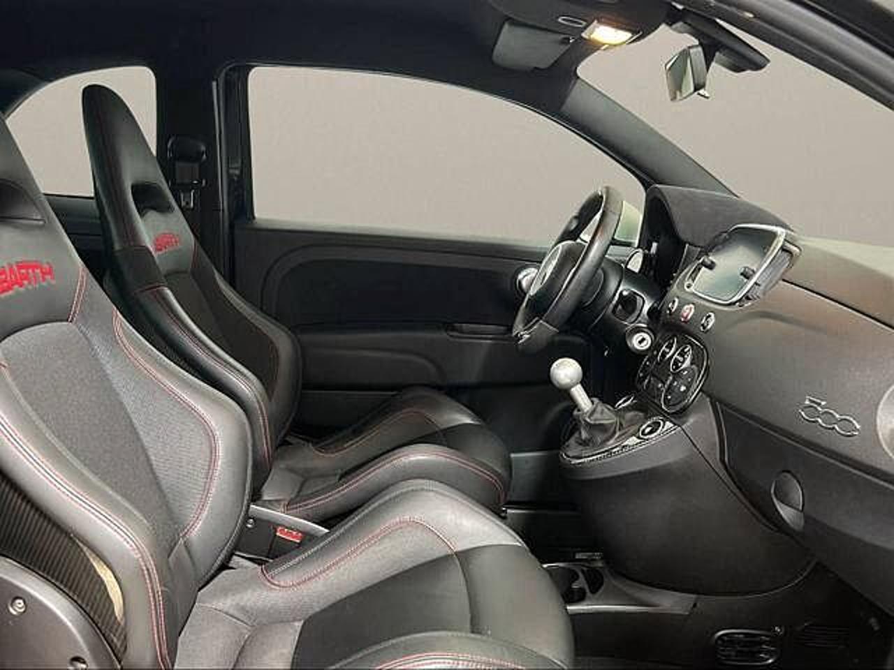 Abarth Abarth 695 usata, con fari allo xeno