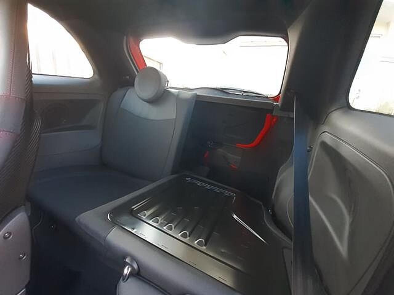 Abarth Abarth 695 usata, con fari fendinebbia