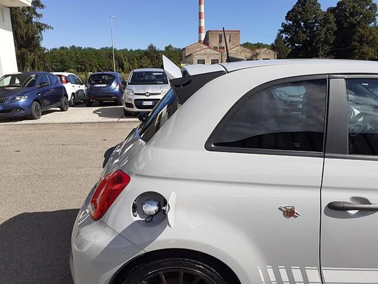 Abarth Abarth 695 usata, con Caricabatterie di bordo da 22 kW