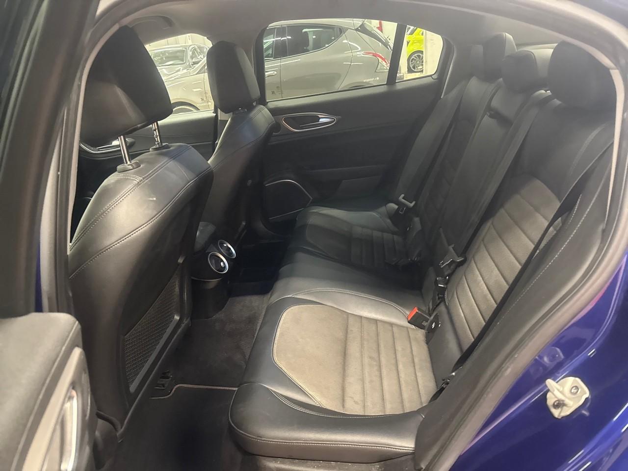 Alfa Romeo Alfa Romeo Giulia usata, con 4 freni a disco con 4 dischi ventilati