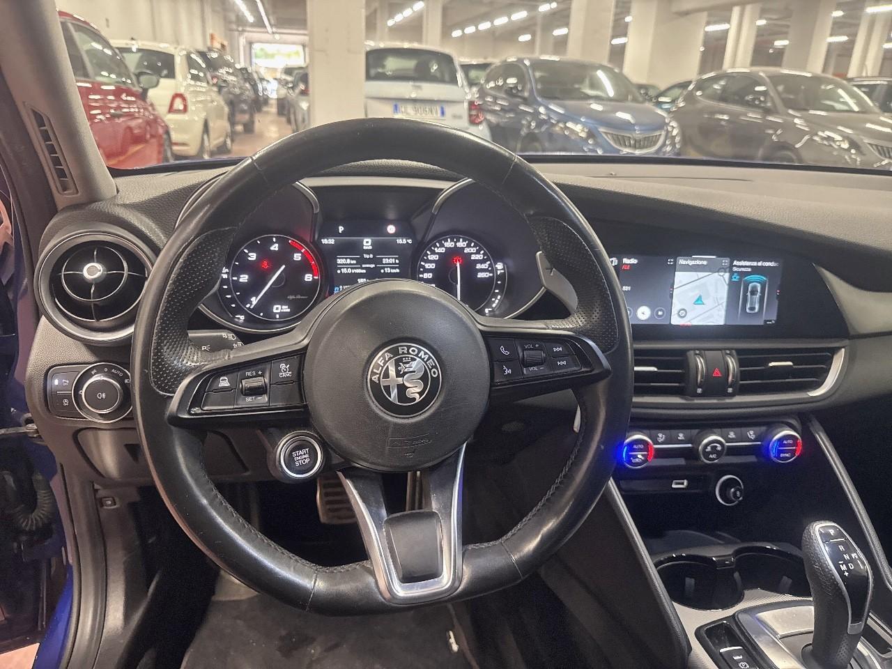 Alfa Romeo Alfa Romeo Giulia usata, con airbag laterali a tendina ant./post.