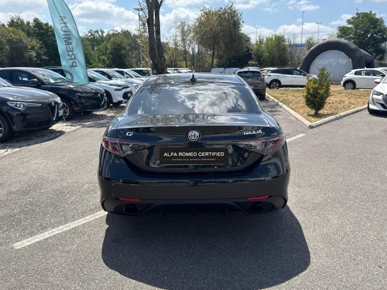Alfa Romeo Alfa Romeo Giulia usata, con bracciolo anteriore