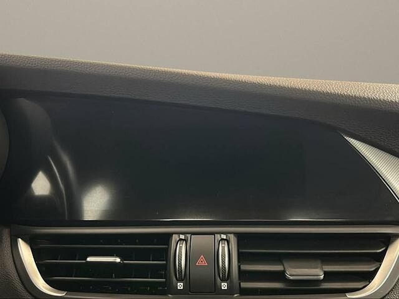 Alfa Romeo Alfa Romeo Giulia usata 14