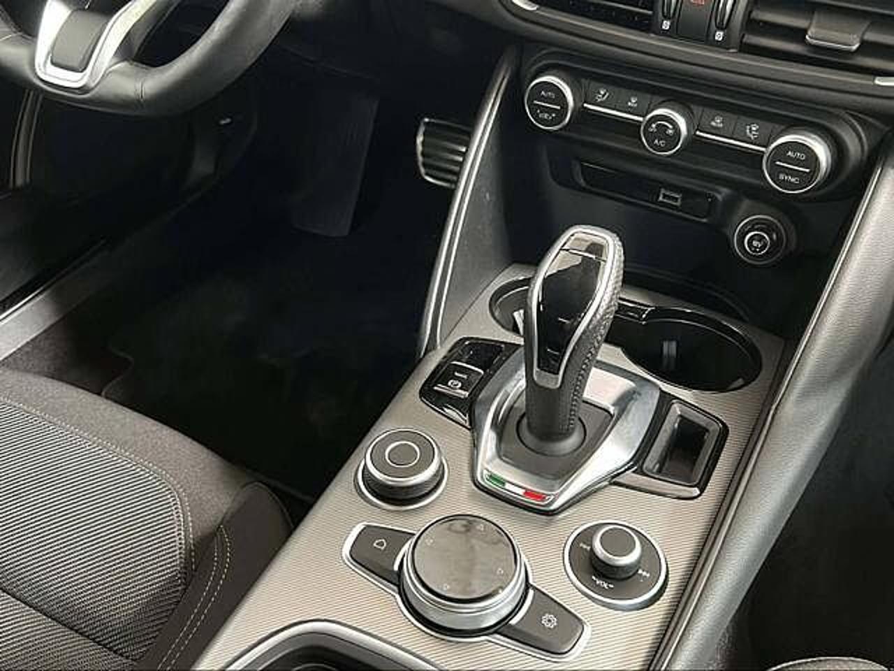 Alfa Romeo Alfa Romeo Giulia usata 19