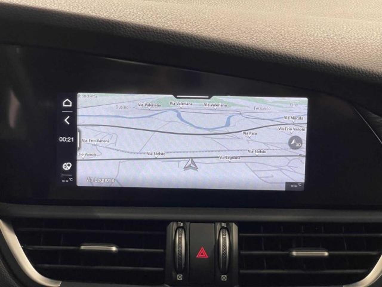 Alfa Romeo Alfa Romeo Giulia usata, con fari xenon