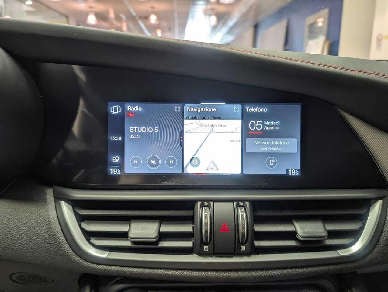 Alfa Romeo Alfa Romeo Giulia usata, con active blind spot monitoring con rear cross path detection