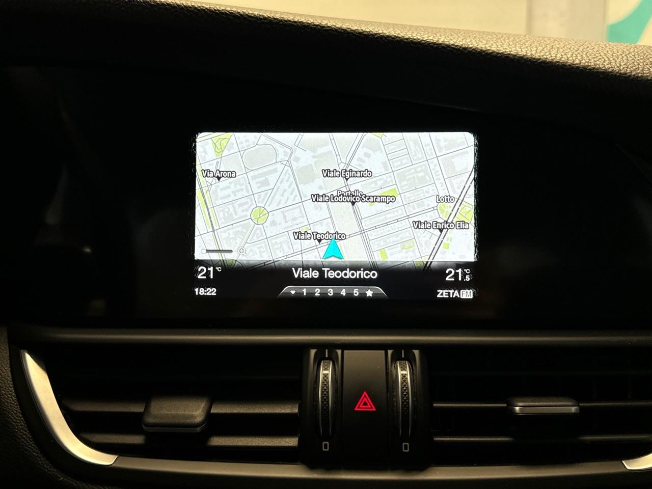 Alfa Romeo Alfa Romeo Giulia usata, con airbag anteriore conducente intelligente, airbag anteriore passeggero intelligente con interrutore di disattivazione