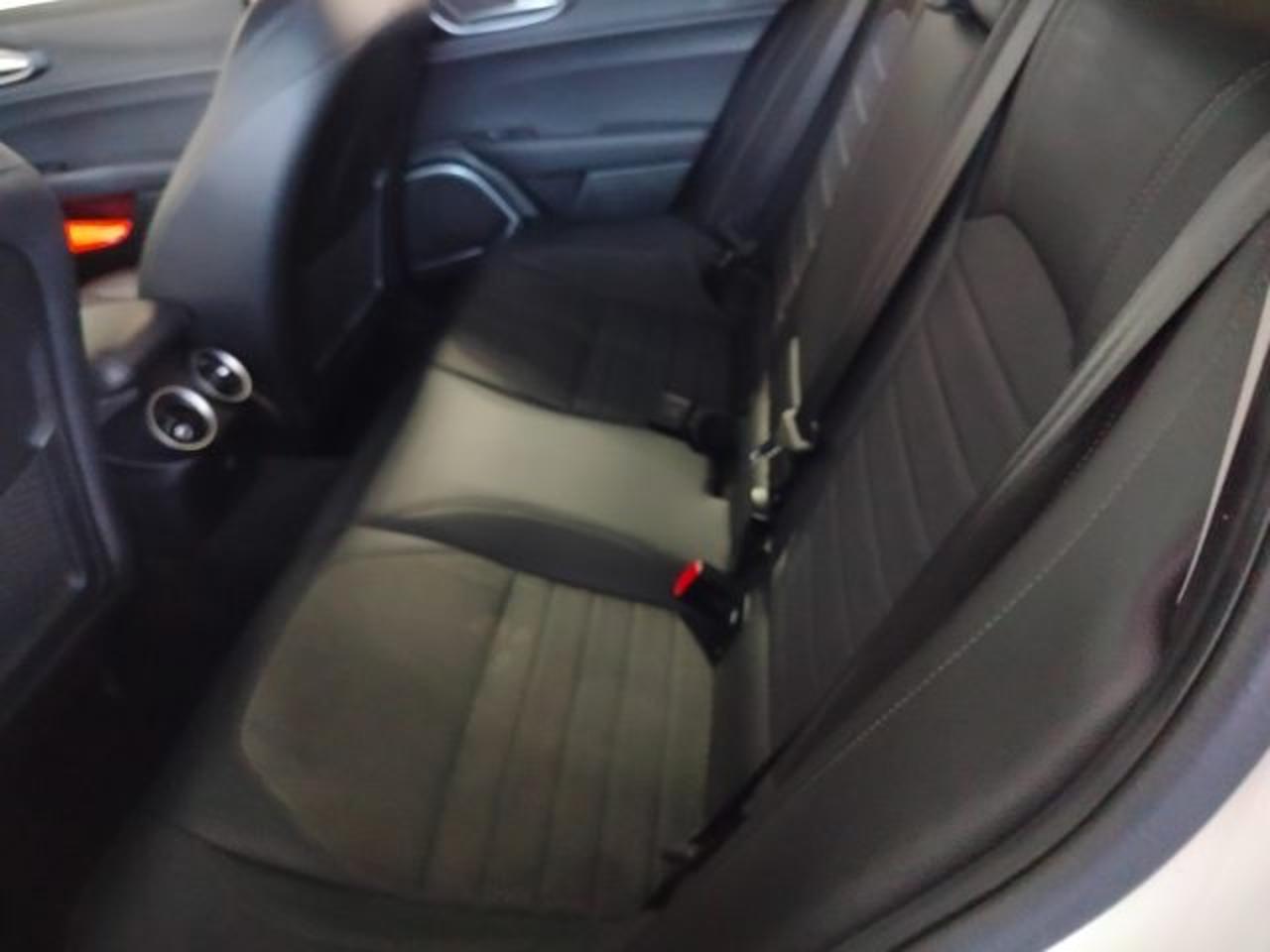 Alfa Romeo Alfa Romeo Giulia usata, con fari xenon