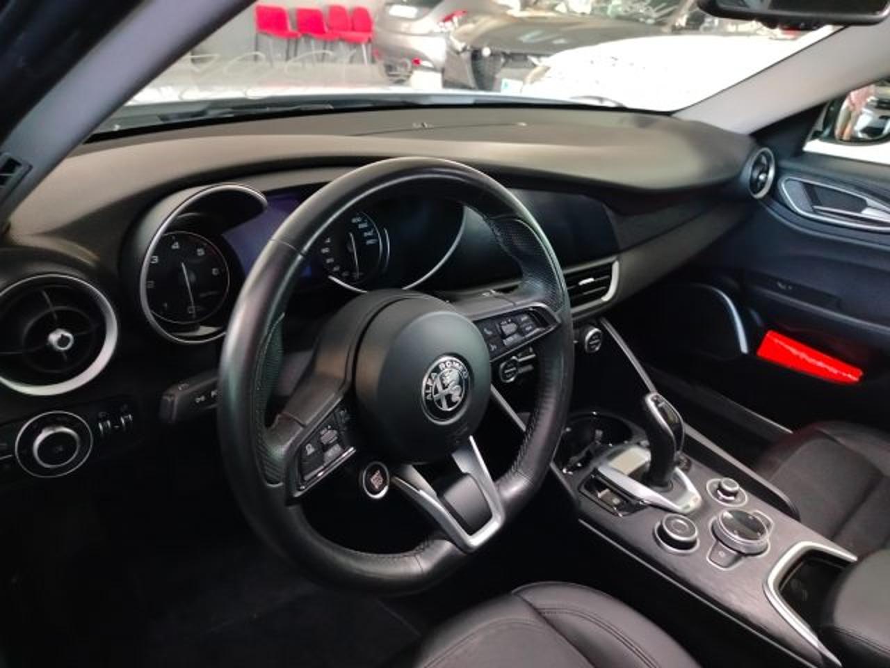 Alfa Romeo Alfa Romeo Giulia usata 14