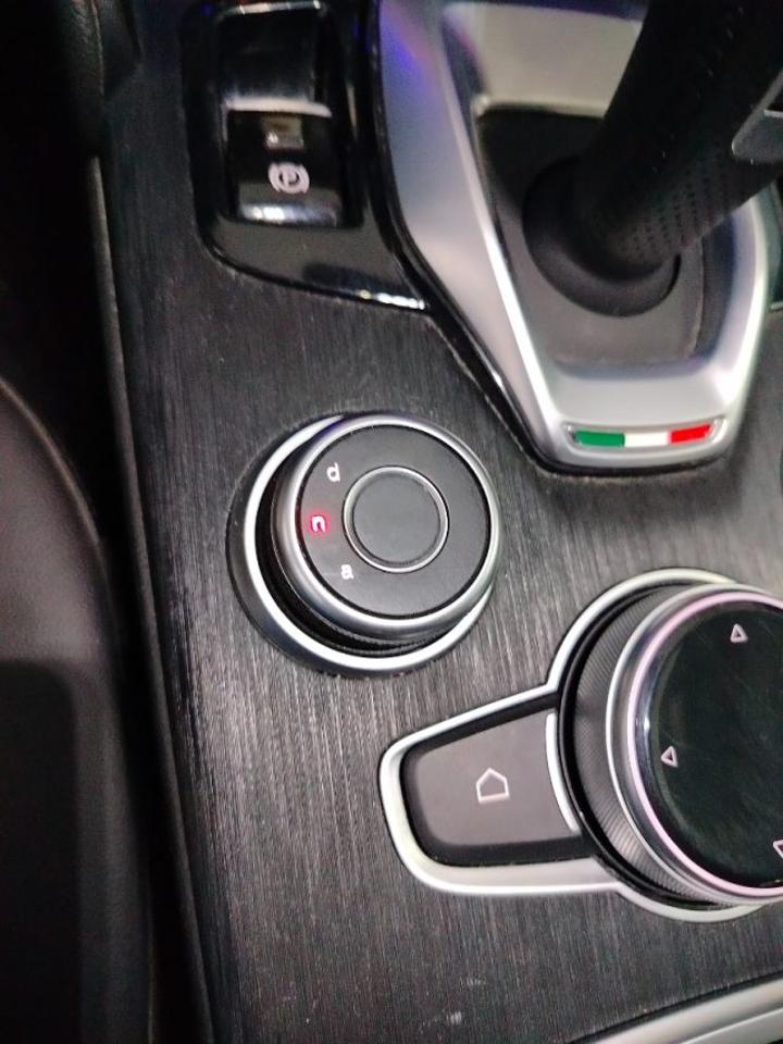 Alfa Romeo Alfa Romeo Giulia usata 27