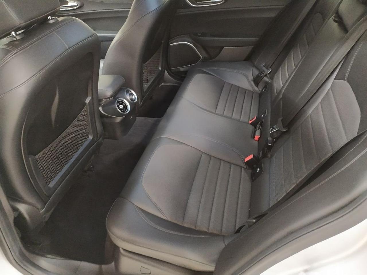 Alfa Romeo Alfa Romeo Giulia usata, con chiusura centralizzata