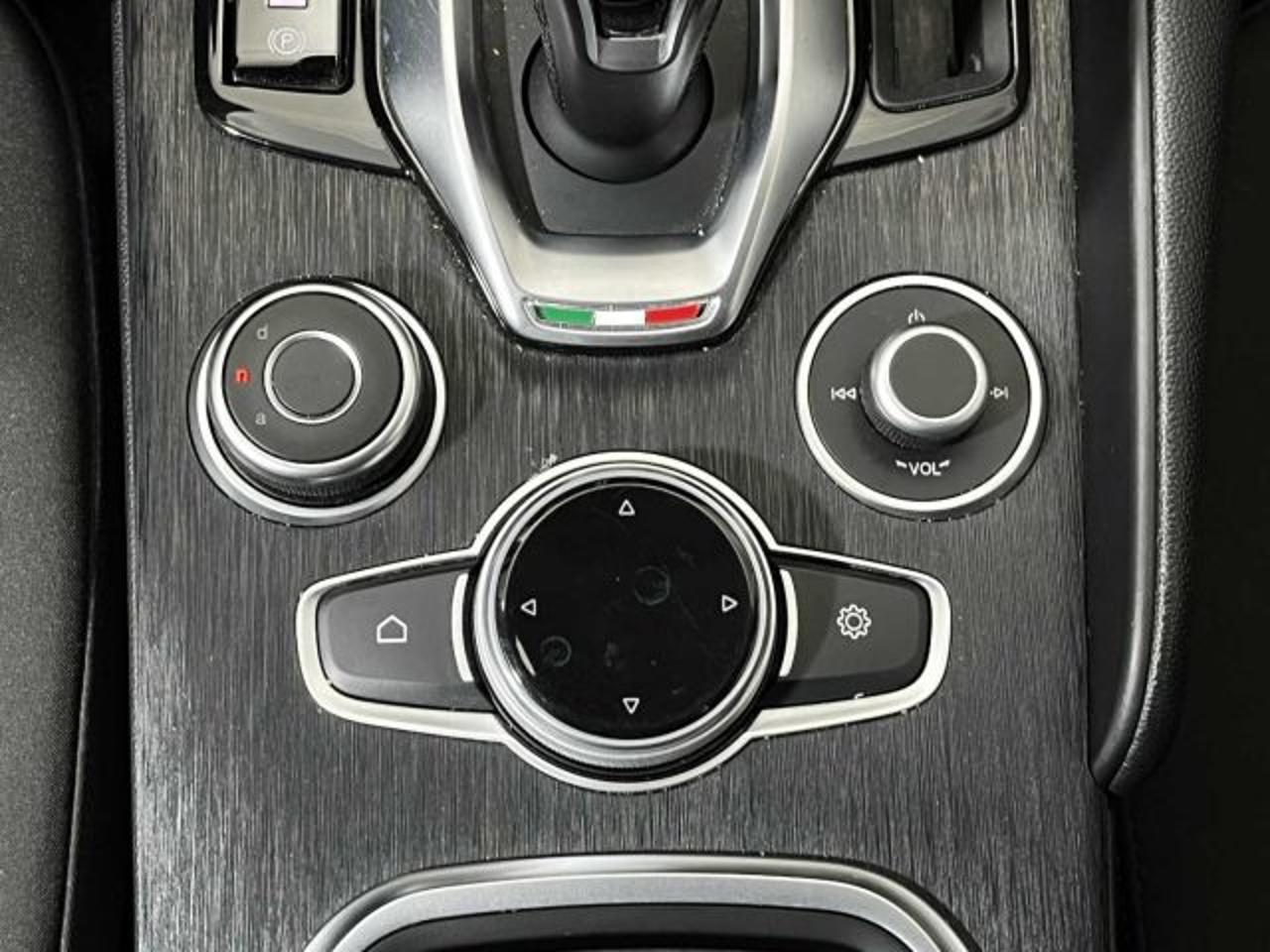 Alfa Romeo Alfa Romeo Giulia usata 21