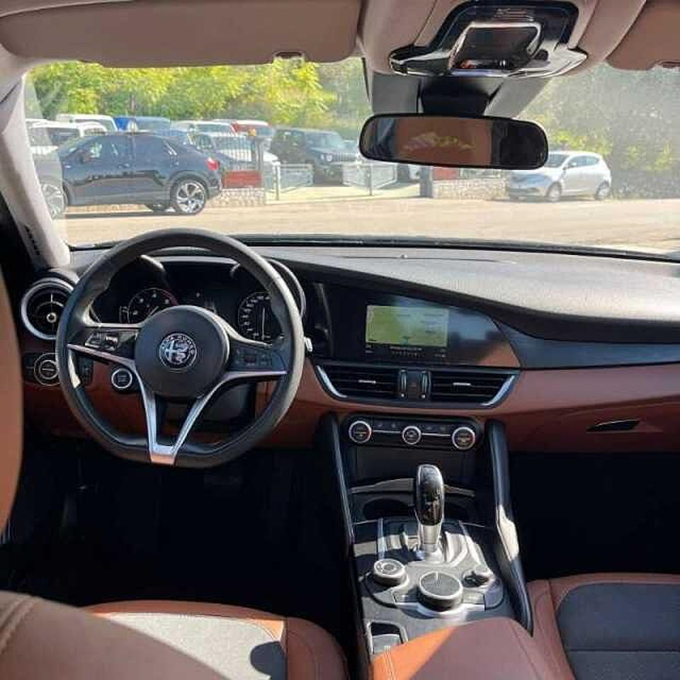 Alfa Romeo Alfa Romeo Giulia usata 14