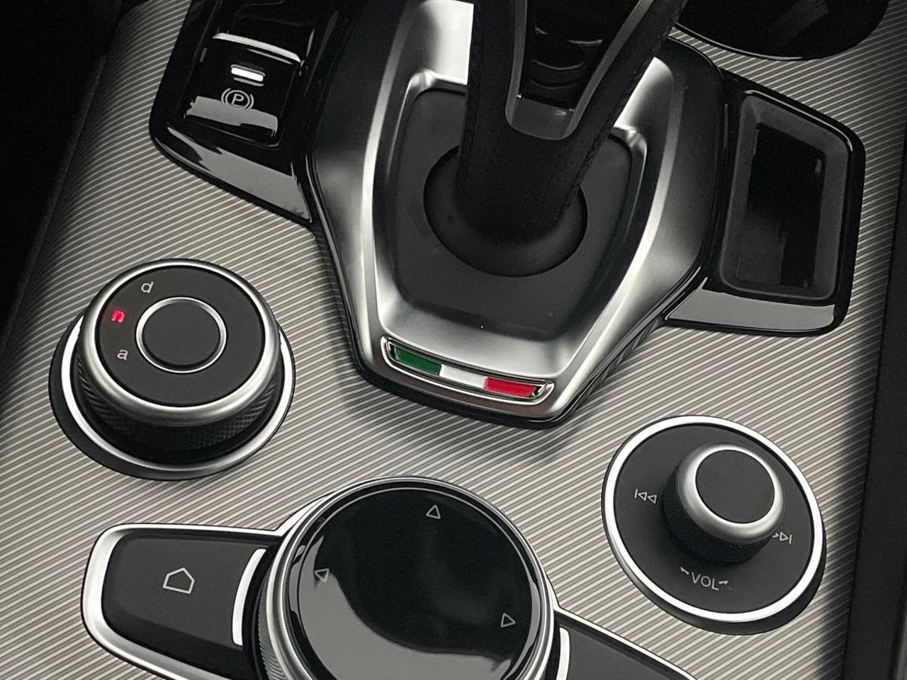 Alfa Romeo Alfa Romeo Giulia usata 6