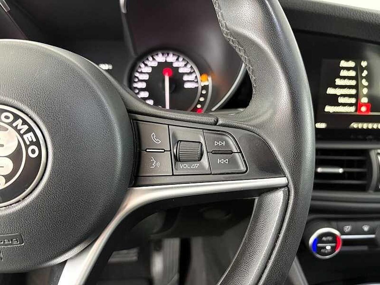 Alfa Romeo Alfa Romeo Giulia usata, con 5 sedili