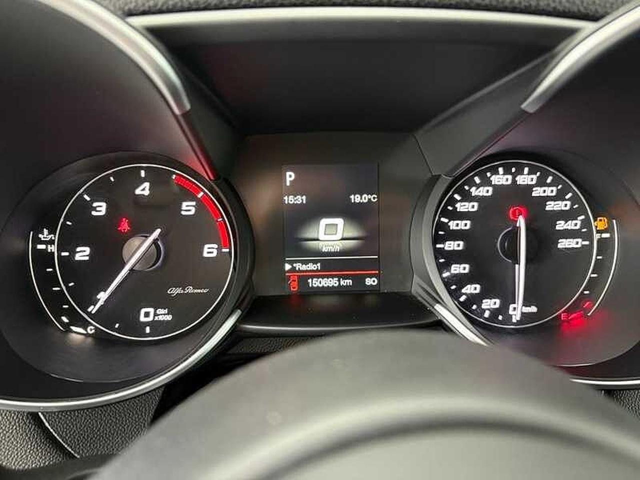 Alfa Romeo Alfa Romeo Giulia usata, con 8 marce