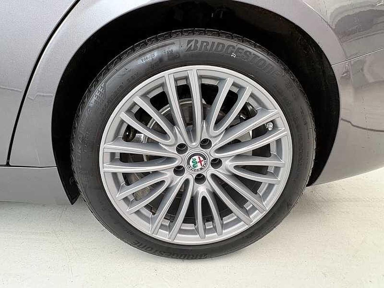 Alfa Romeo Alfa Romeo Giulia usata 14