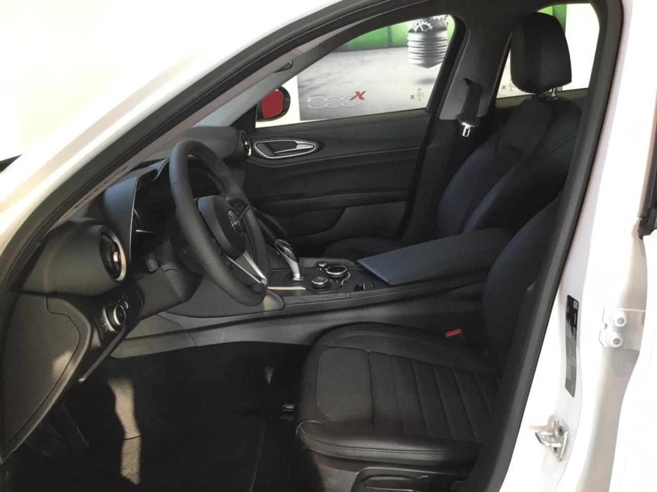 Alfa Romeo Alfa Romeo Giulia usata, con cruise control