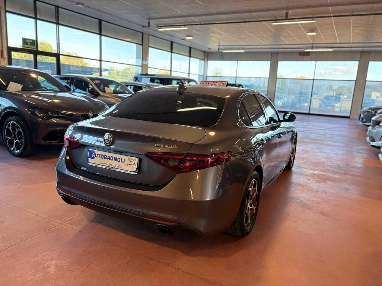 Alfa Romeo Alfa Romeo Giulia usata, con assistenza alla frenata