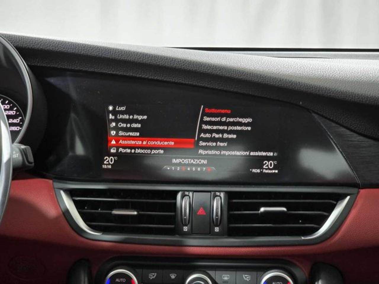 Alfa Romeo Alfa Romeo Giulia usata 14