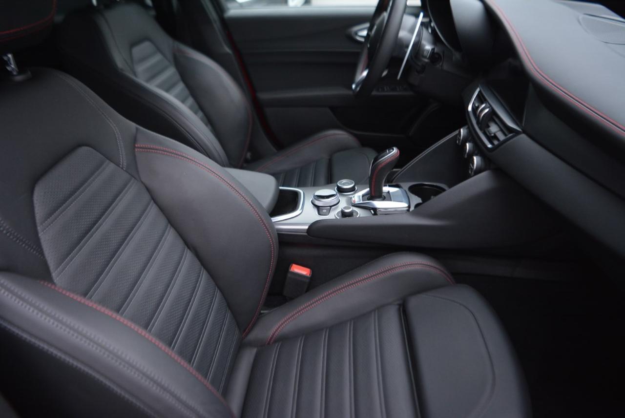 Alfa Romeo Alfa Romeo Giulia usata 19